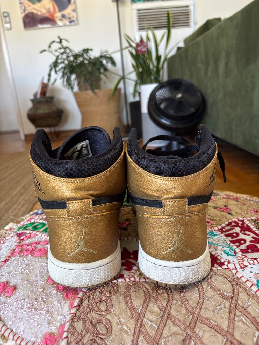 Air Jordan 1 Retro High “Melo” - Picture 6 of 10